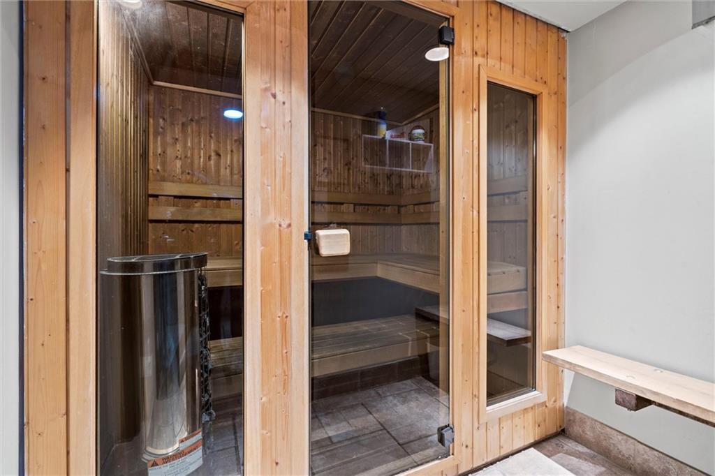 600 E Admiral Boulevard Unit: 1808