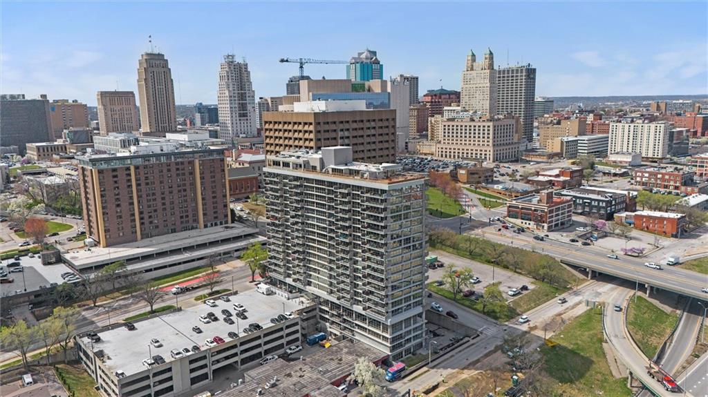 600 E Admiral Boulevard Unit: 1808