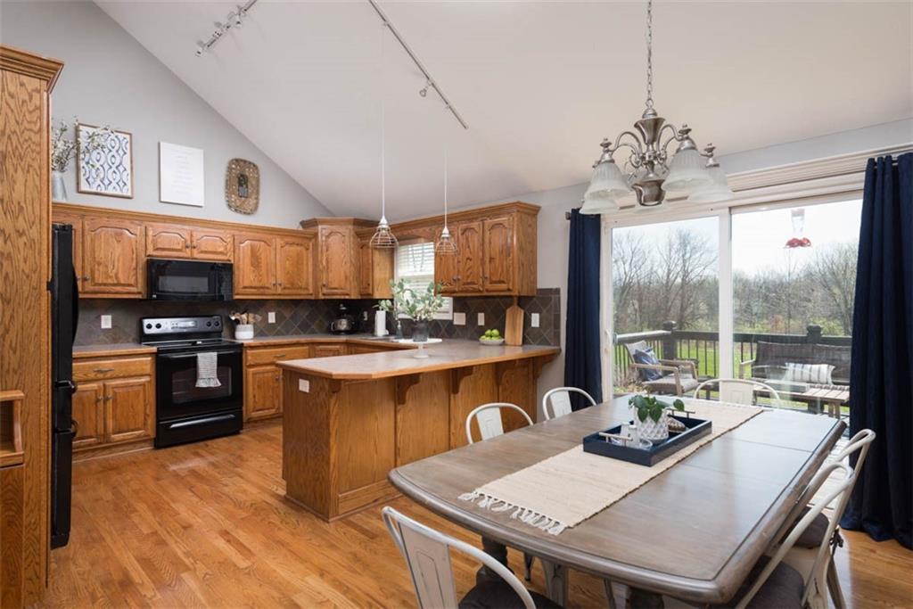 10751 N Laurel Avenue