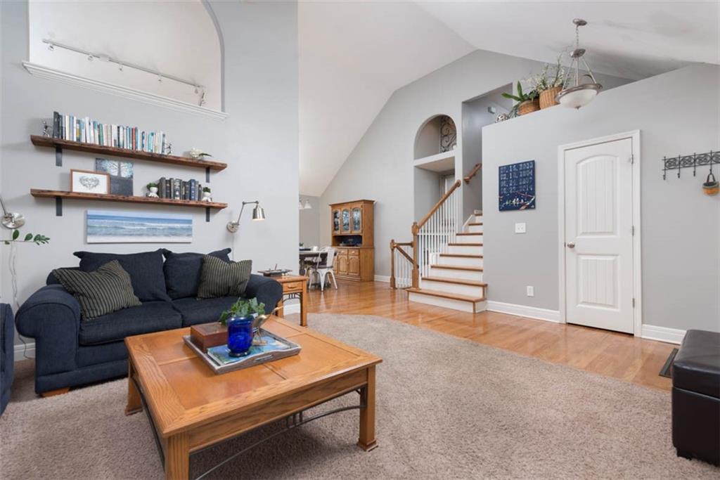 10751 N Laurel Avenue