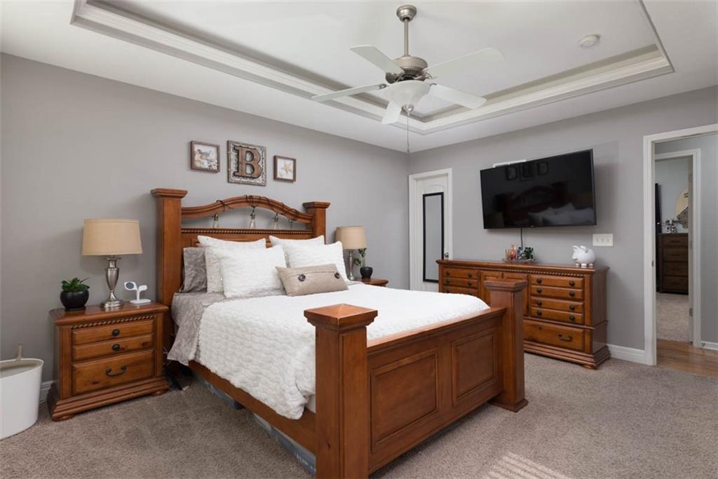 10751 N Laurel Avenue