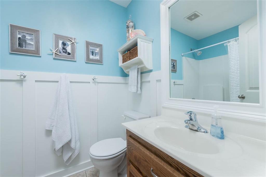 10751 N Laurel Avenue