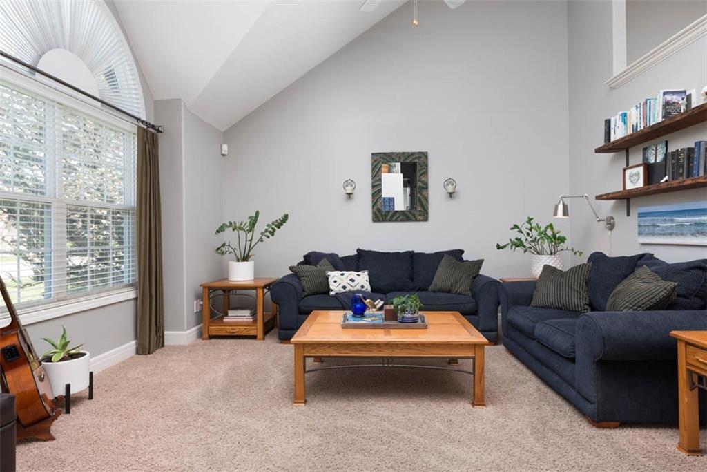 10751 N Laurel Avenue