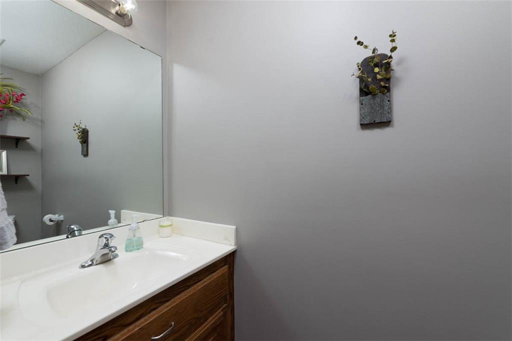 10751 N Laurel Avenue