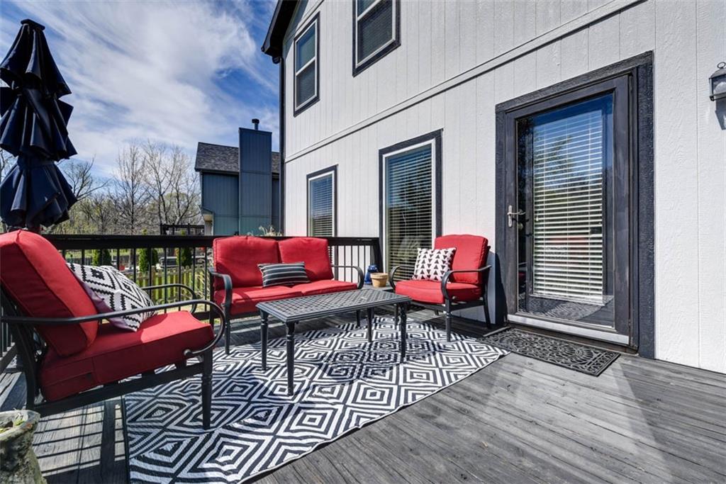 10751 N Laurel Avenue