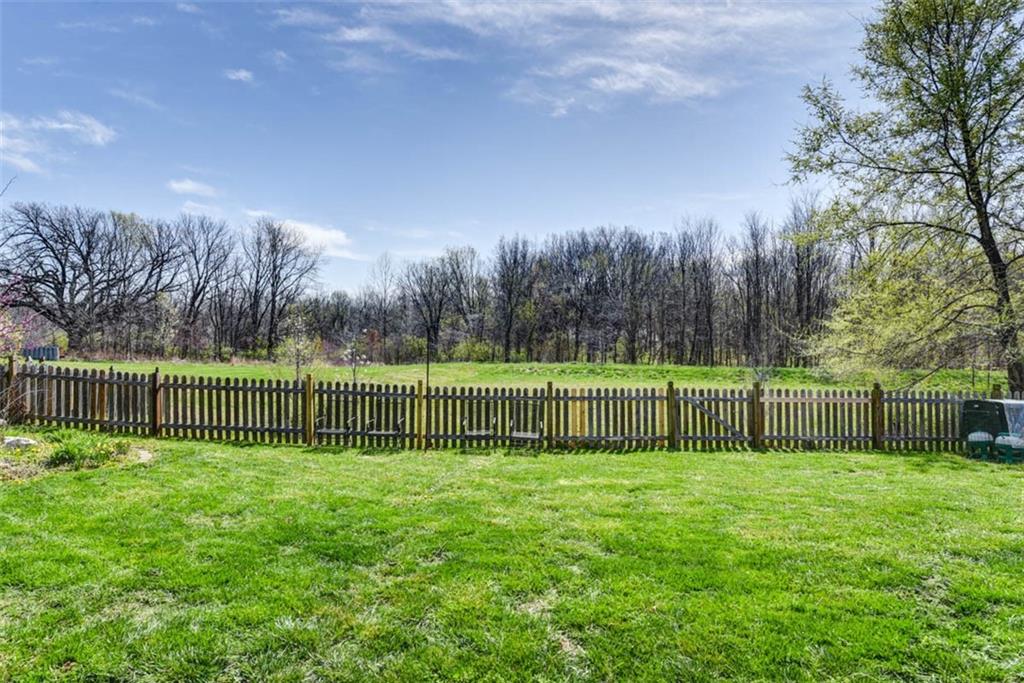 10751 N Laurel Avenue