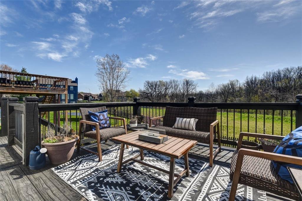 10751 N Laurel Avenue