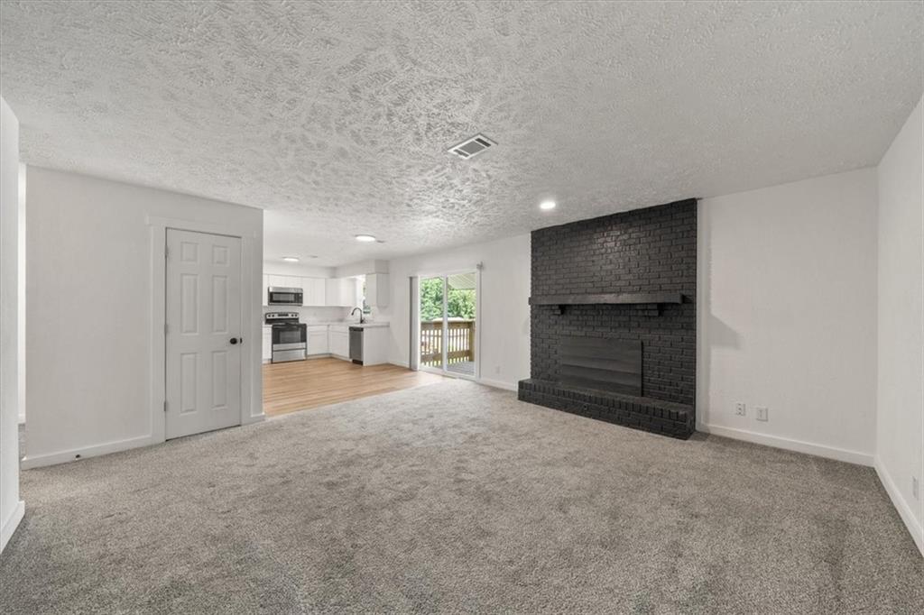 2203 Twin Oaks Drive