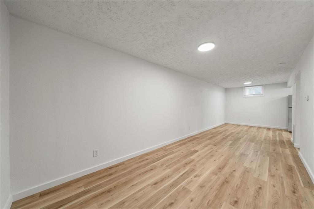 2203 Twin Oaks Drive