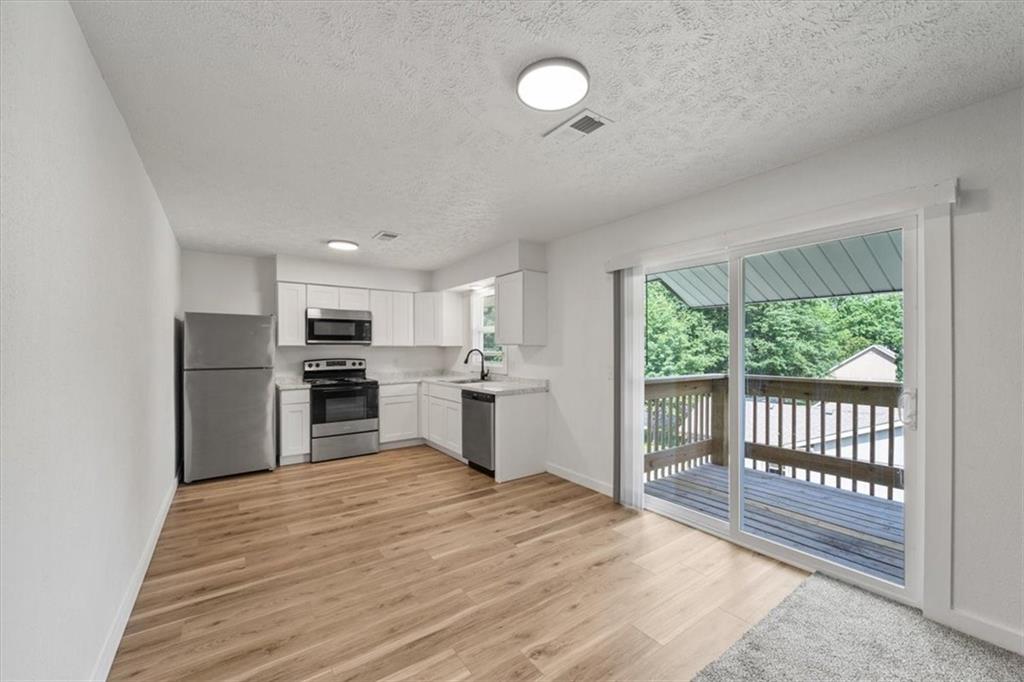 2200 Mission Road