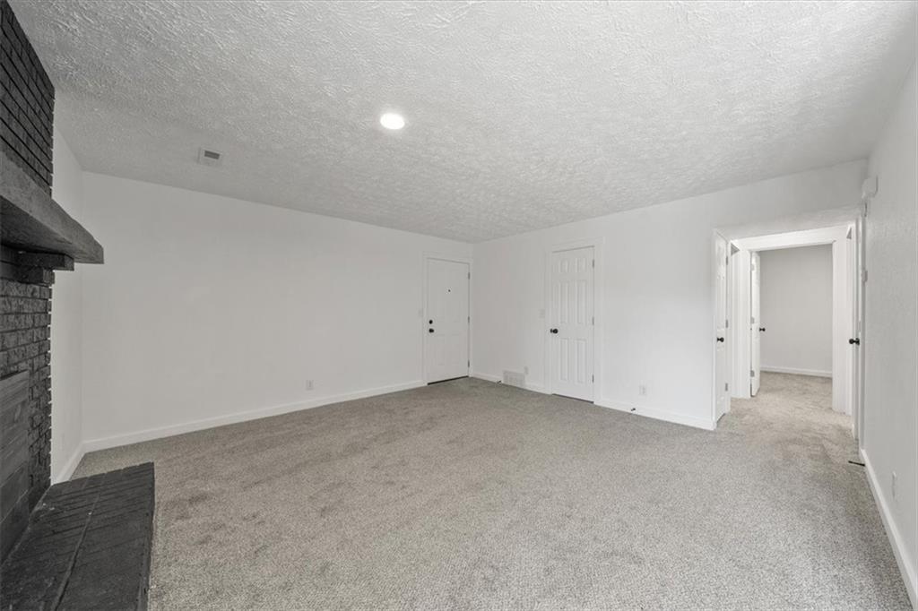 2200 Mission Road