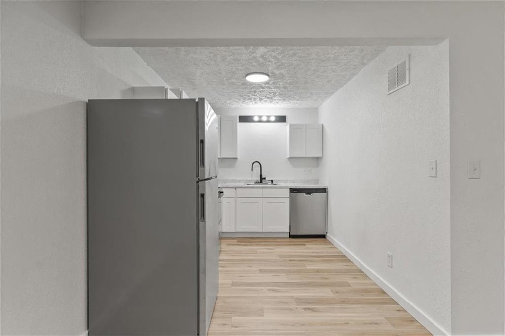 2200 Mission Road