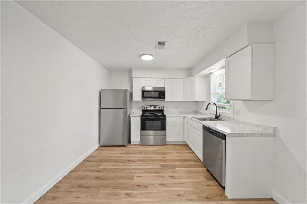 2203 Mission Road