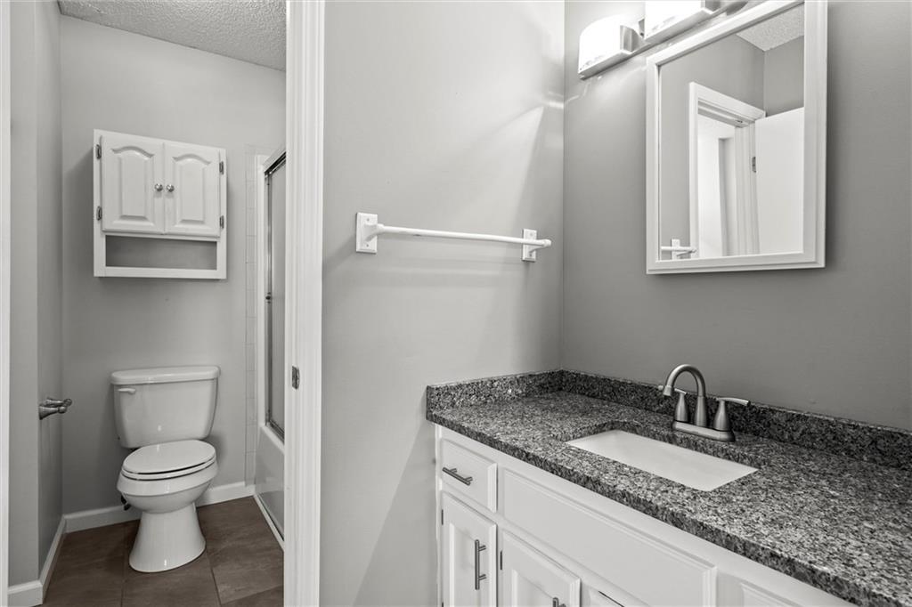 1184 S Delaware Street