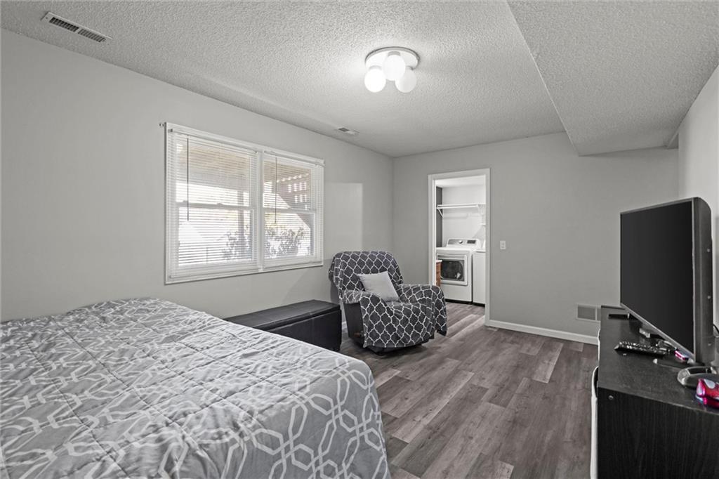 1184 S Delaware Street