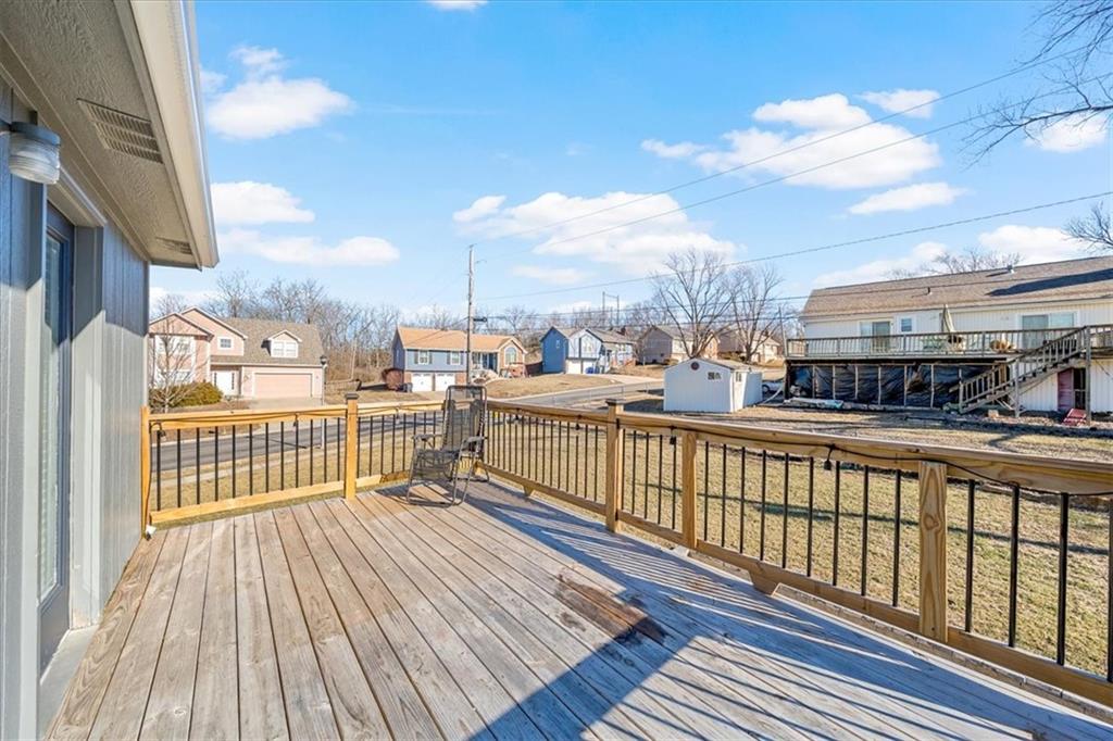 1216 N Parkway Drive