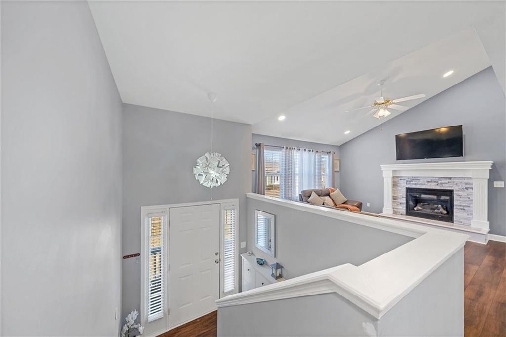 1216 N Parkway Drive