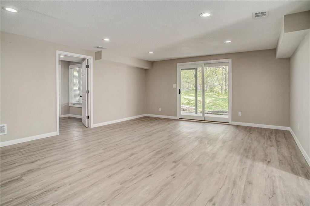 1120 NE 97th Place