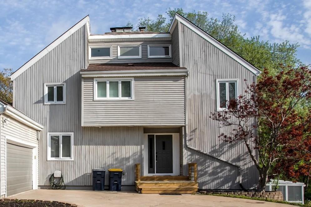 1120 NE 97th Place