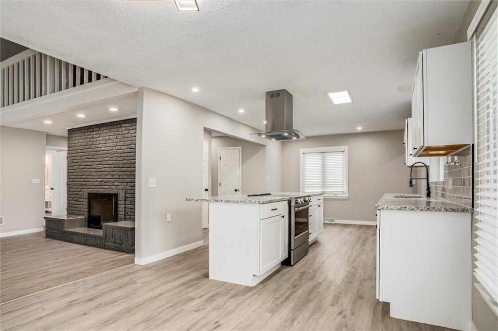 1120 NE 97th Place