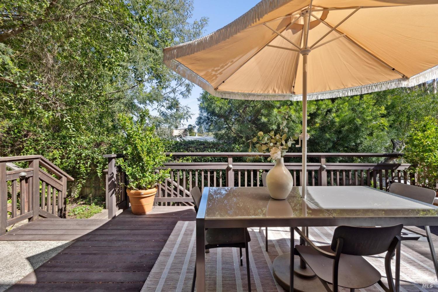 328 N Ferndale Avenue