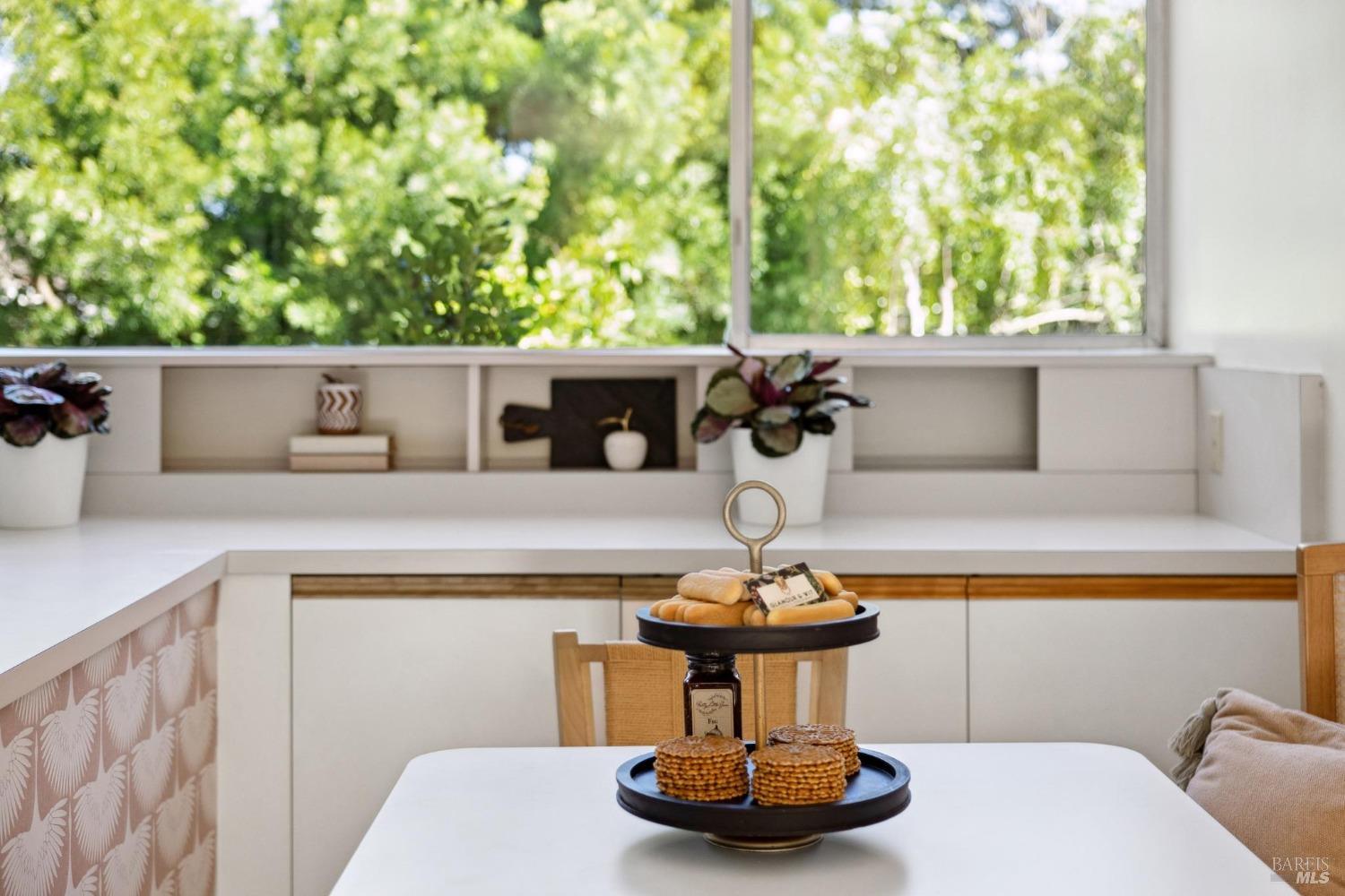 328 N Ferndale Avenue