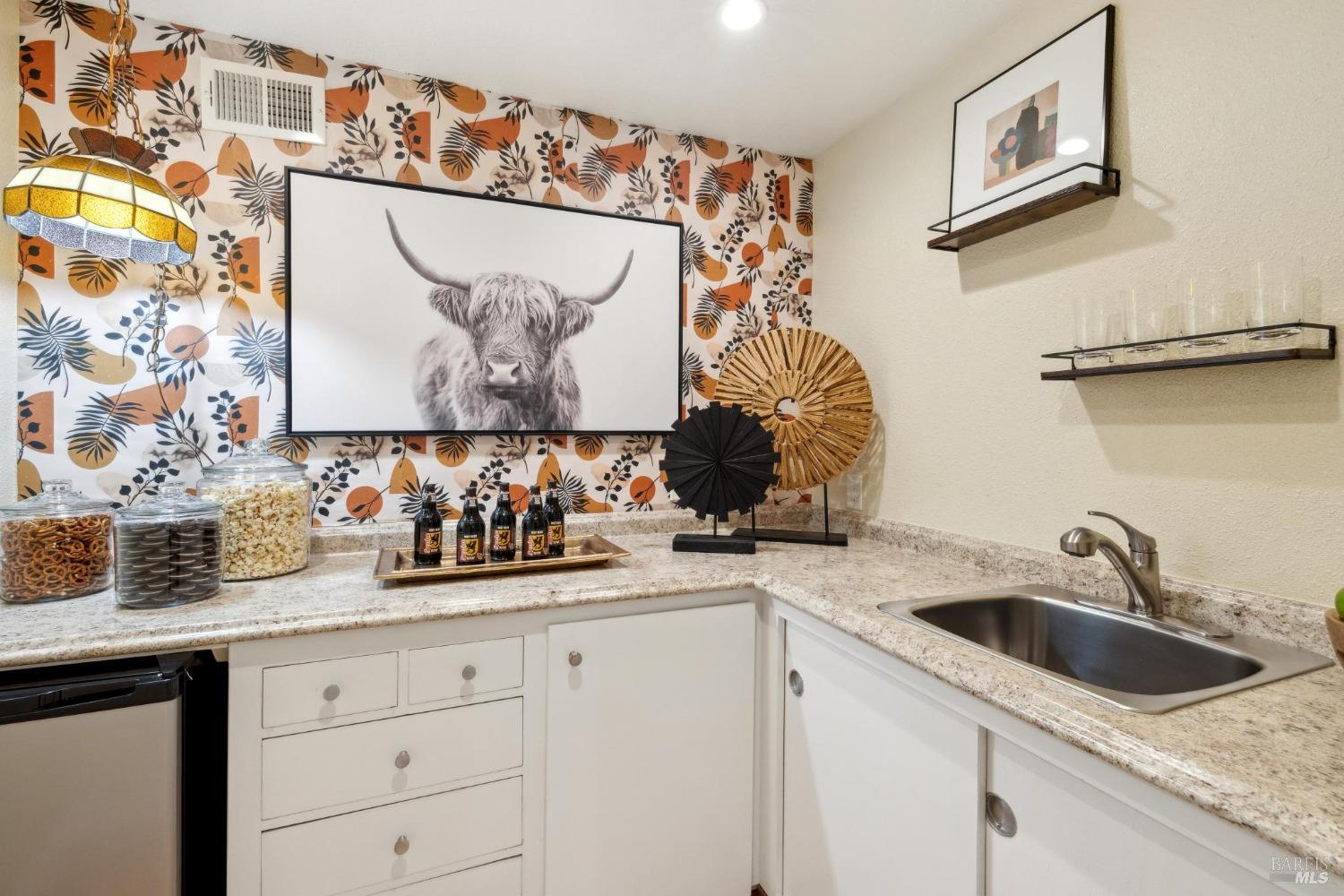 328 N Ferndale Avenue