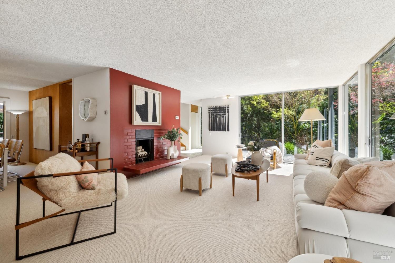 328 N Ferndale Avenue