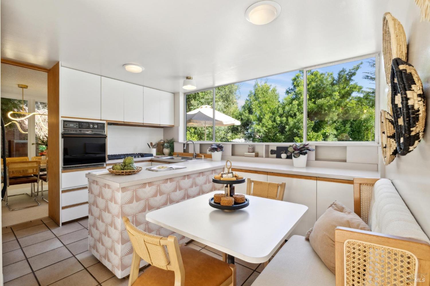 328 N Ferndale Avenue