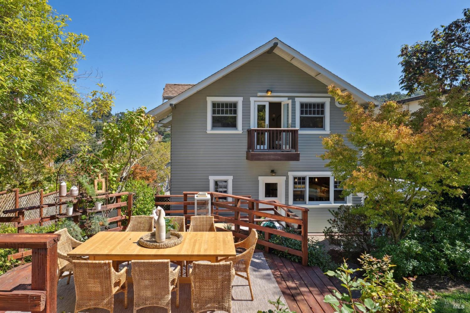 207 D Street