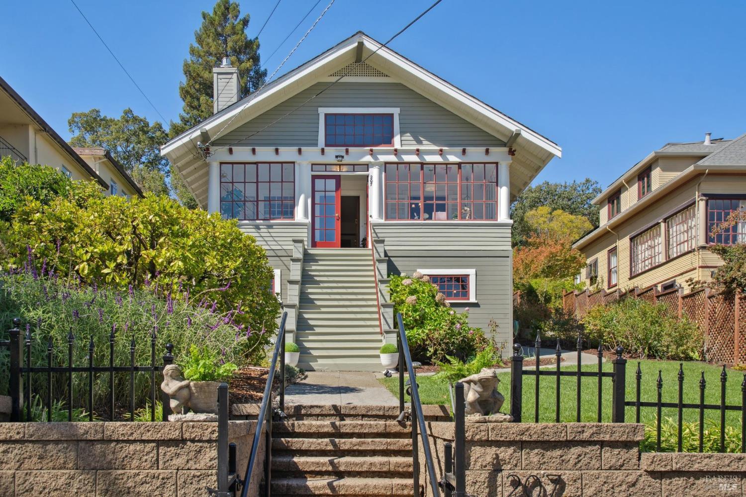 207 D Street