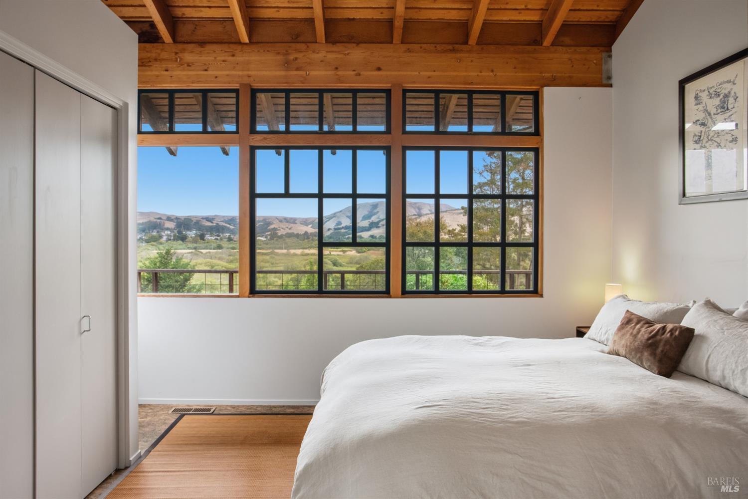 6 Noren Way