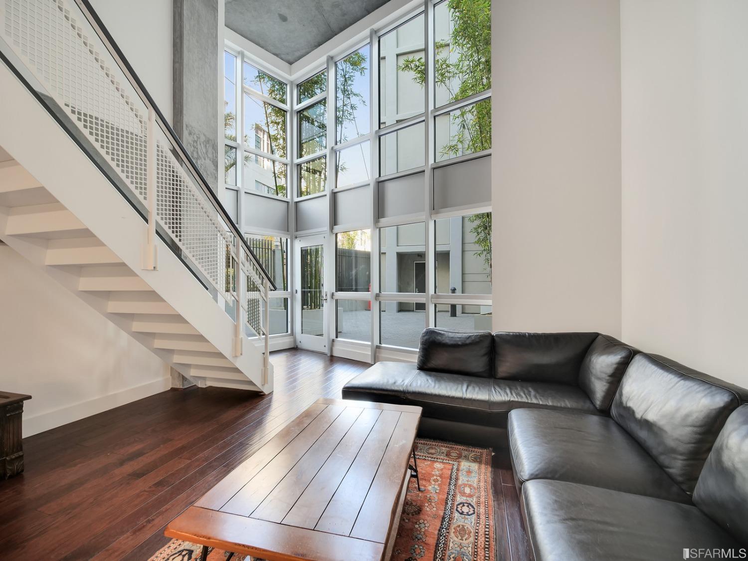 200 Brannan Street Unit: 102