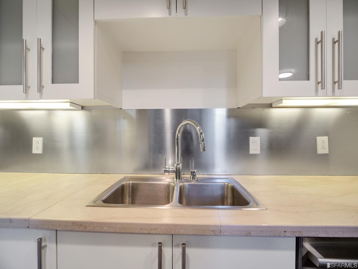 200 Brannan Street Unit: 102