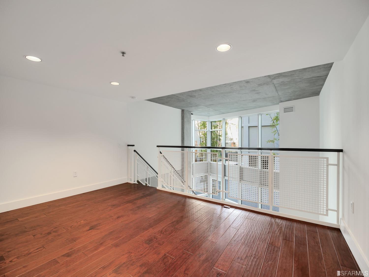 200 Brannan Street Unit: 102