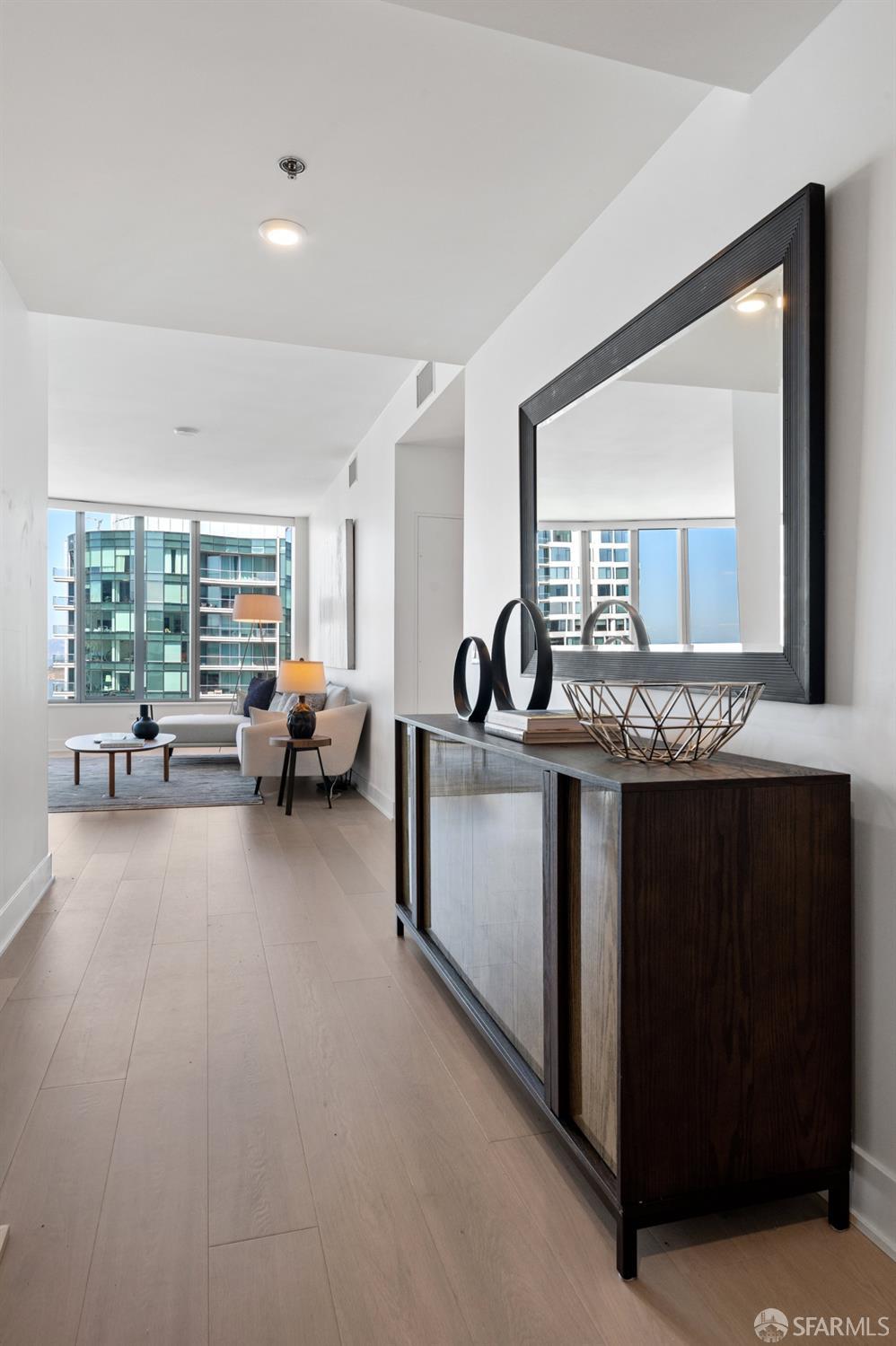 201 Folsom Street # 33B