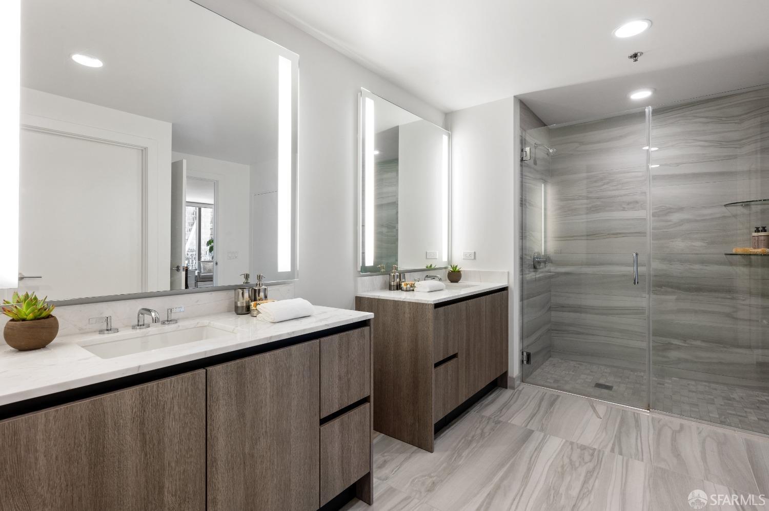 201 Folsom Street # 33B
