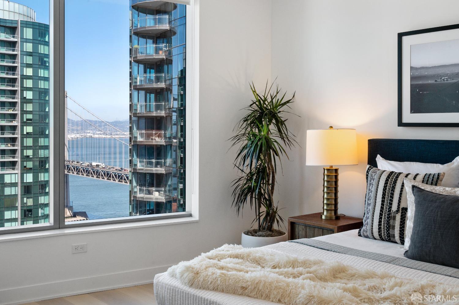 201 Folsom Street # 33B