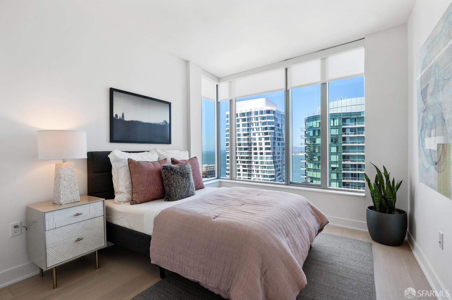 201 Folsom Street # 33B