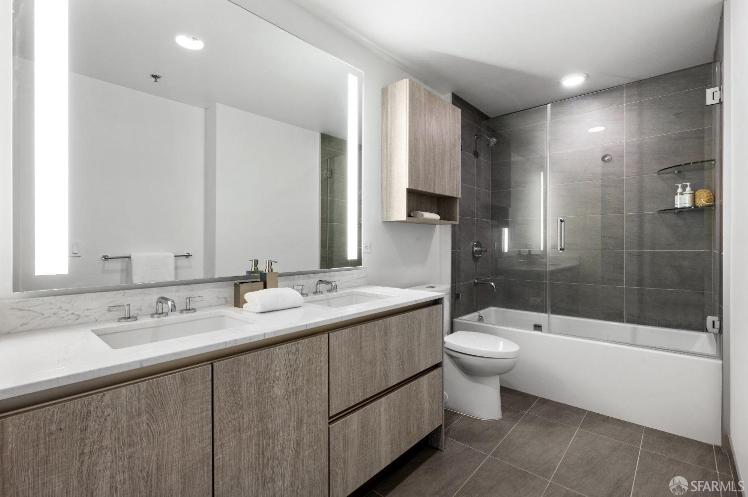 201 Folsom Street # 33B