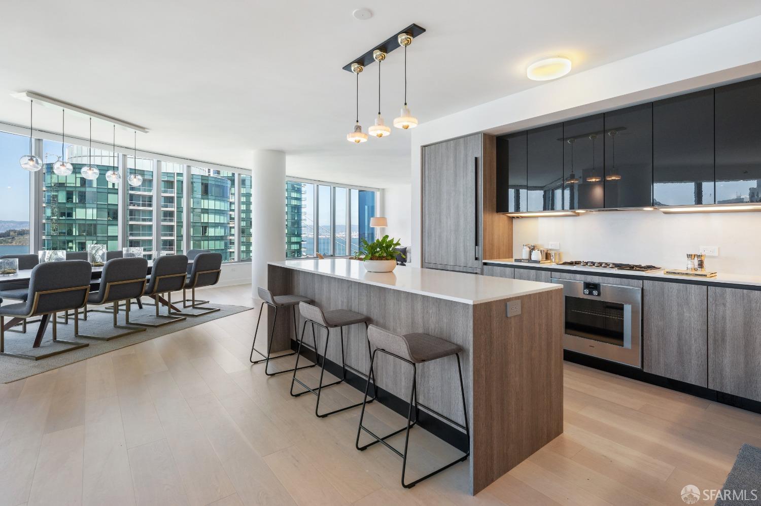 201 Folsom Street # 33B