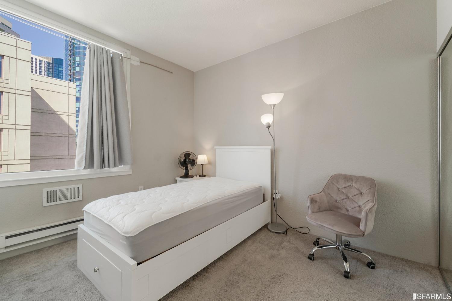 201 Harrison Street Unit: 913