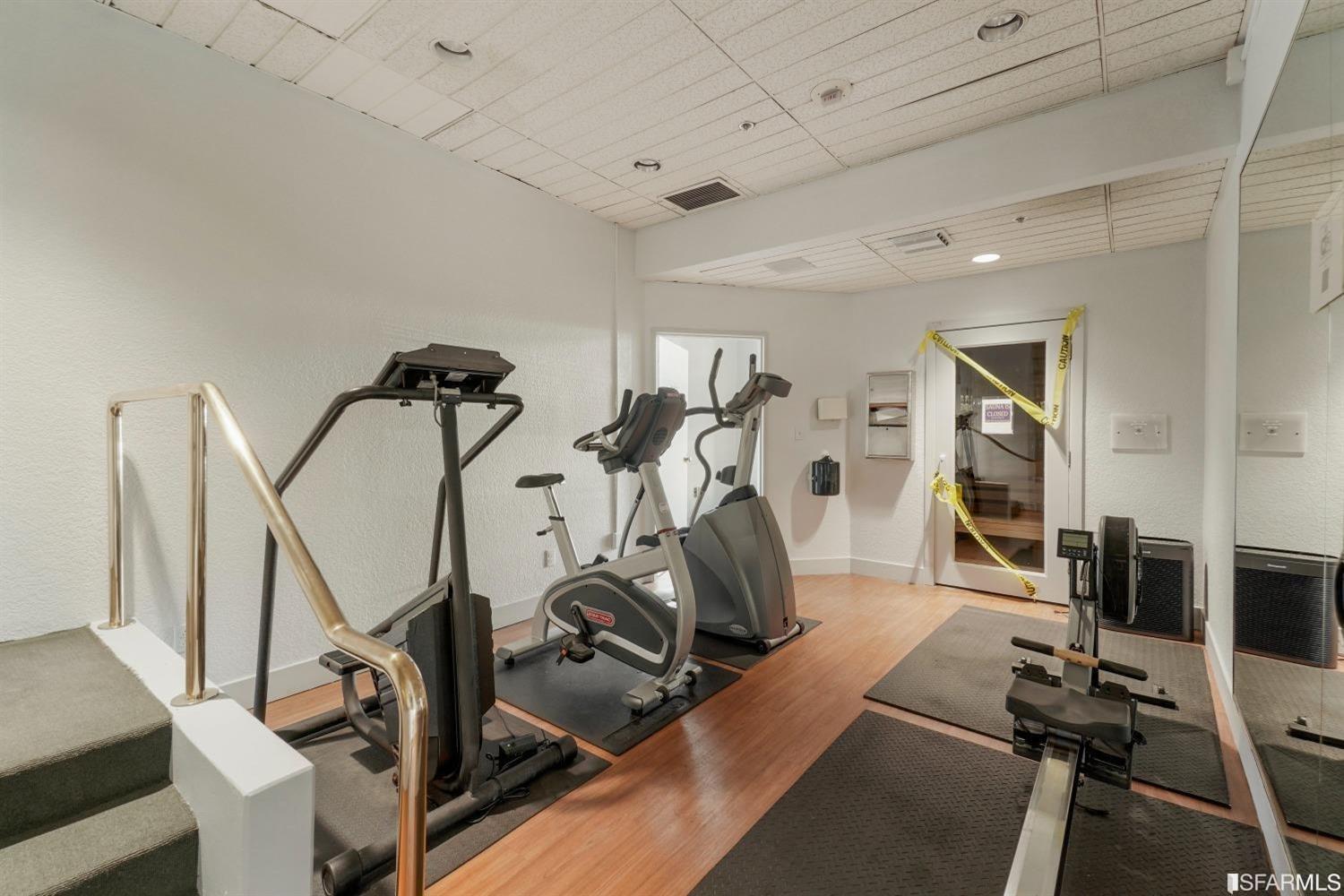 201 Harrison Street Unit: 913