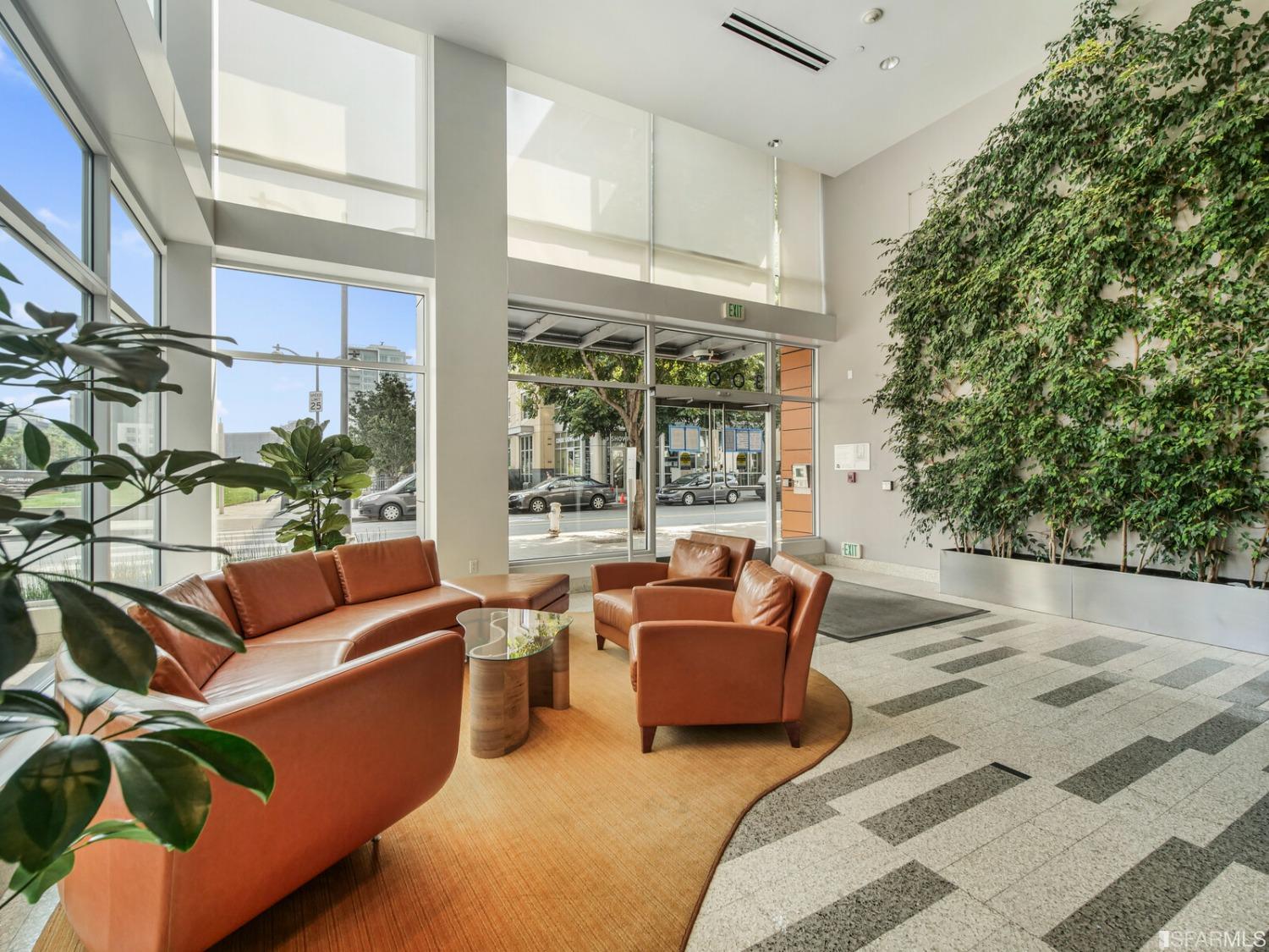 300 Berry Street Unit: 424