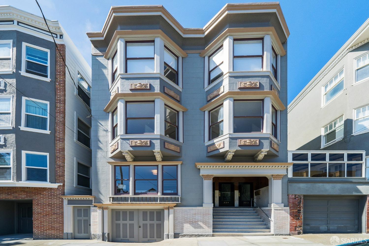526 Lake Street