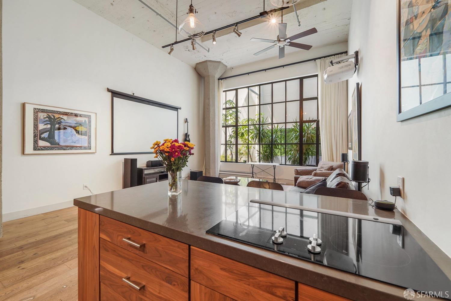601 4th Street Unit: 106