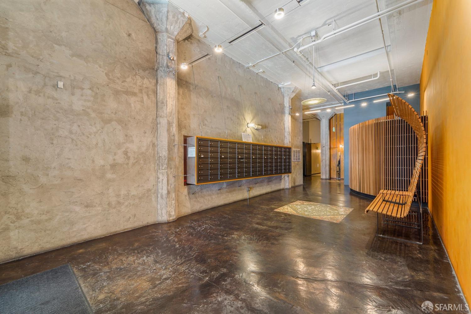 601 4th Street Unit: 106
