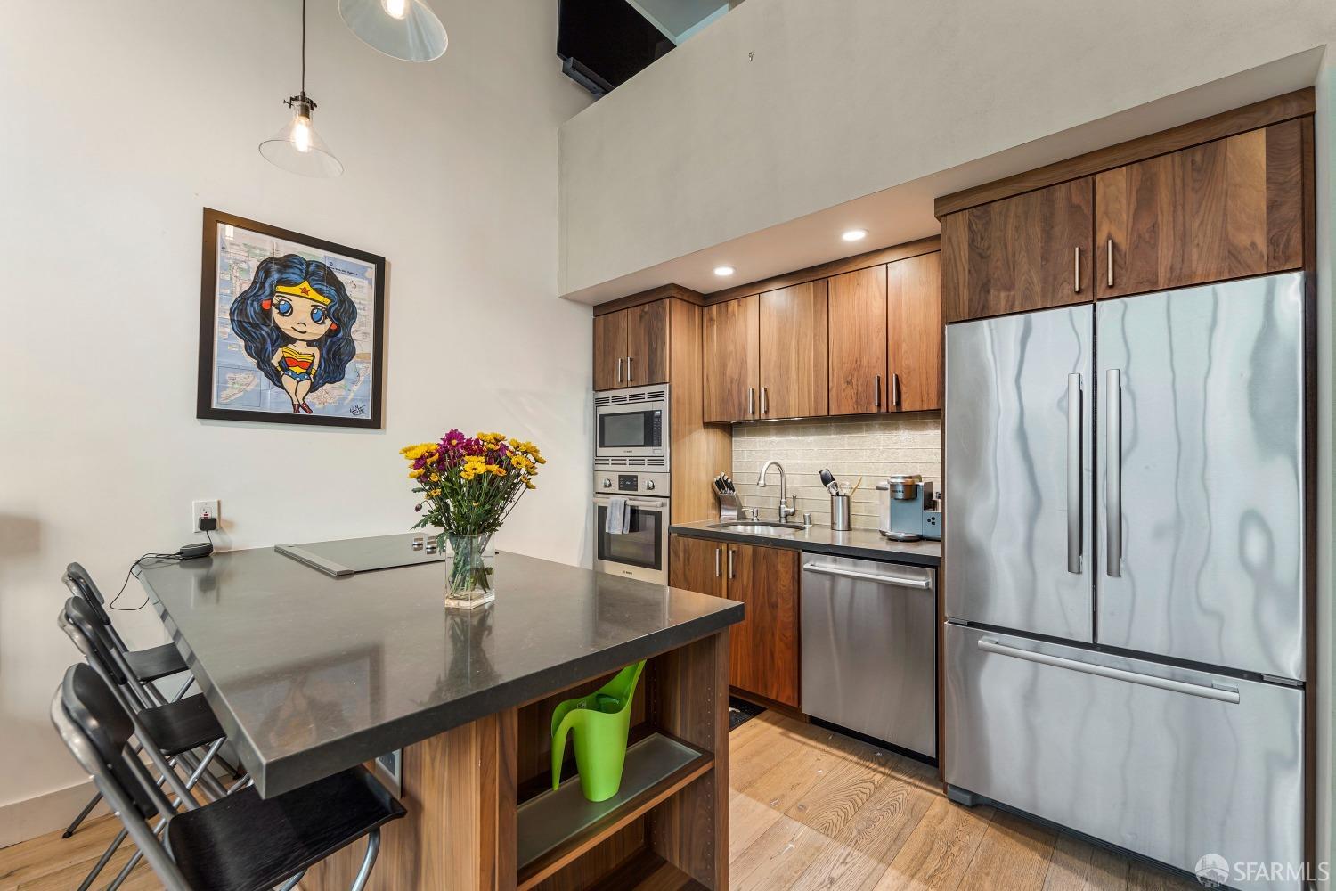 601 4th Street Unit: 106