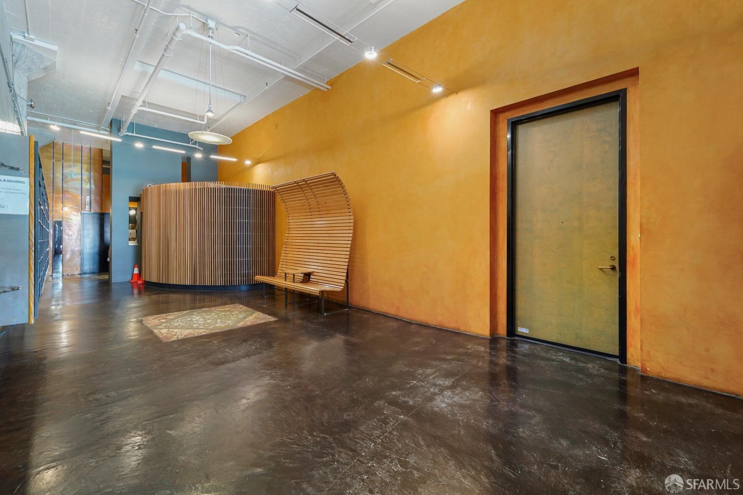 601 4th Street Unit: 106