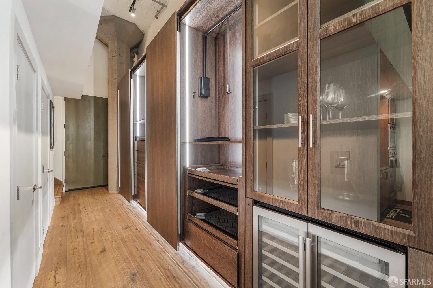 601 4th Street Unit: 106